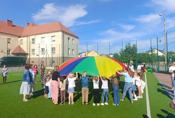 Biwak adaptacyjny „Most między domem i szkołą” rozpoczęty – pierwszy dzień pełen emocji
