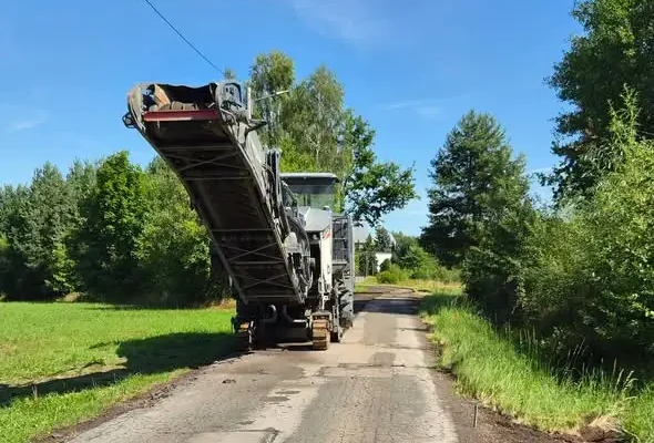 Modernizacja ul. Podkościele w Ćmińsku – 900 metrów nowej nawierzchni