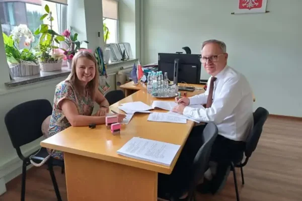 Nowy parking przy Szkole Podstawowej nr 3 w Chmielniku – umowa podpisana