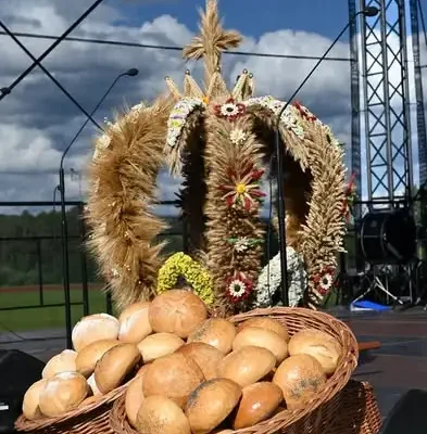 Wieńce dożynkowe w Strawczynie: konkurs rozstrzygnięty, znamy zwycięzców