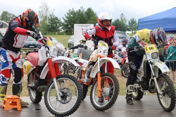Piekoszów stolicą enduro: ponad 160 zawodników i sukces KTM Novi Korona Kielce
