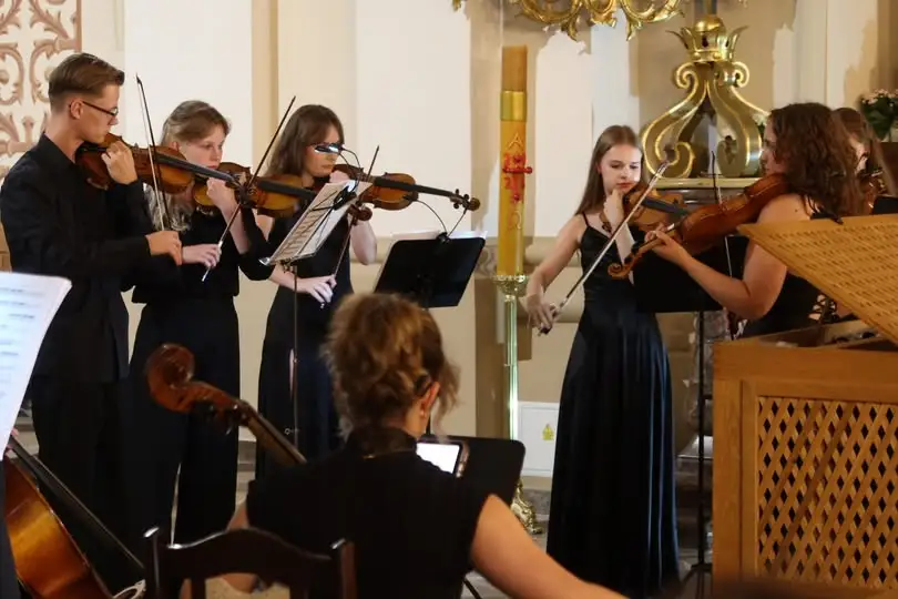 Barokowe brzmienia w Piekoszowie: Vivaldi i Bach zachwycili publiczność