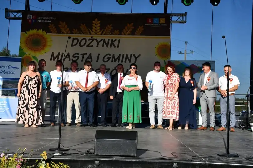 Sołtysi rywalizowali w Turnieju Sołtysów podczas Dożynek w Piekoszowie
