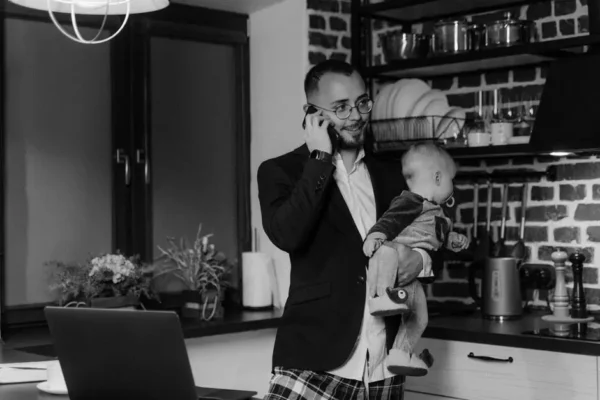 NIK zbada, czy program „Aktywny rodzic” ułatwił rodzicom powrót do pracy