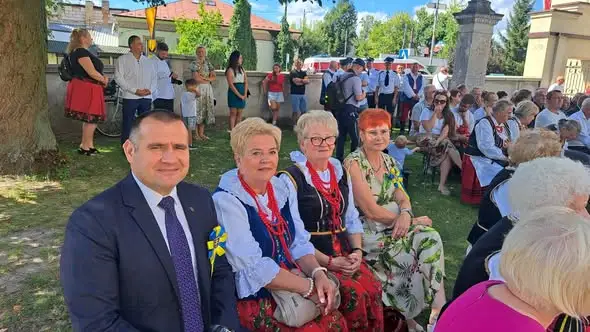 Wieniec KGW Bolechowiczanie wyróżniony na Dożynkach Powiatu Kieleckiego