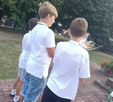Uczniowie oddali hołd ofiarom II wojny światowej w rocznicę wybuchu