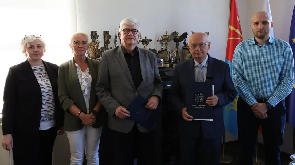 Przedszkola w Gminie Morawica zyskają nowoczesny sprzęt interaktywny