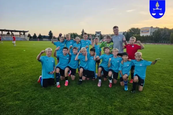 Młodzicy Starszy Spartakusa Daleszyce wygrywają z Wisłą Sandomierz 3:1