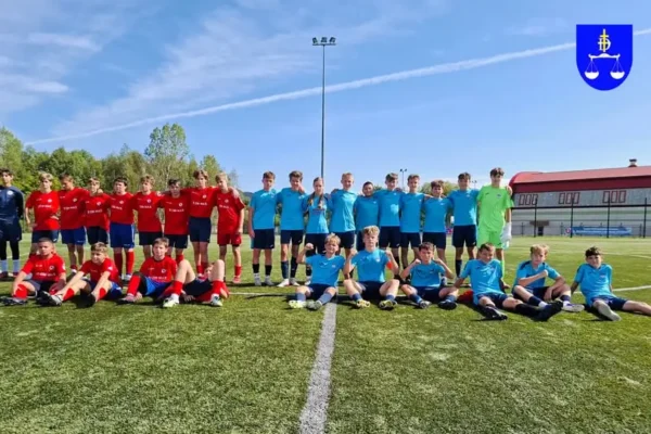 Trampkarze Spartakusa Daleszyce wygrywają w Nowinach 4:0
