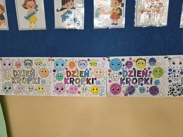 Dzień Kropki w szkole w Pierzchnicy – święto kreatywności i talentów