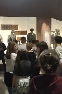 Uczniowie klas 5 odkrywali historię Warszawy podczas jednodniowej wycieczki
