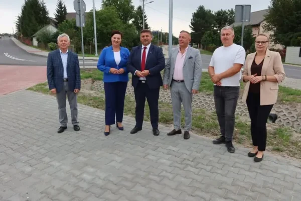 Rykoszyn: ulice Urzędnicza i Makowa oficjalnie oddane do użytku
