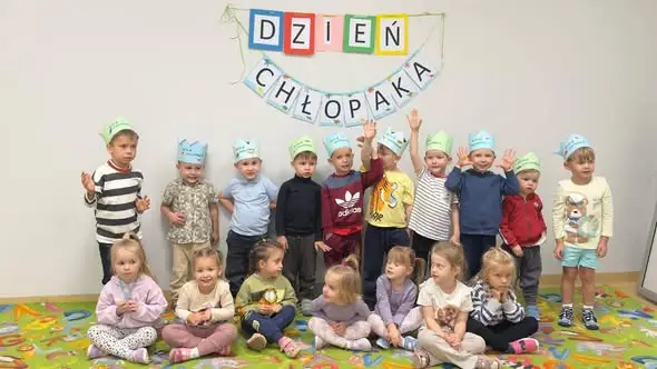 Dzień Chłopaka w przedszkolu – upominki, kino i przejażdżka konna