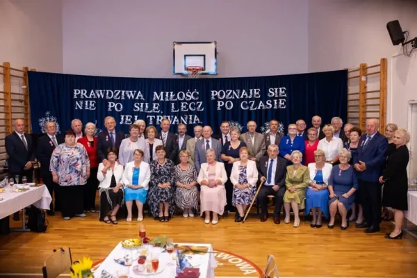 Złote Gody w Bodzentynie – 24 pary świętowały pół wieku razem