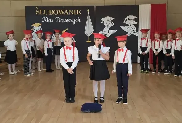 Ślubowanie pierwszoklasistów w Pierzchnicy – wyjątkowa uroczystość szkolna