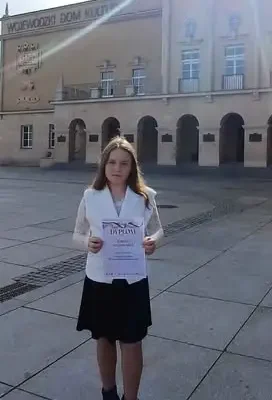 Gmina Bieliny: Sukces zespołu „Serca Belna” i solistek w przeglądzie pieśni patriotycznej w Kielcach
