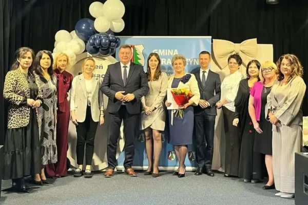 Dzień Edukacji Narodowej w Gminie Strawczyn – podziękowania dla dyrektorów szkół