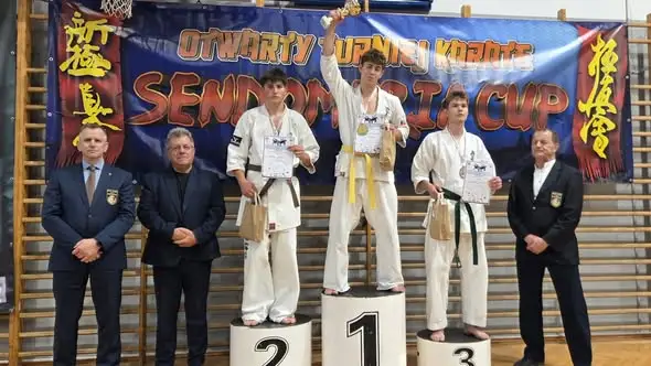 11 medali karateków z Morawicy i Piekoszowa na Sandomiria CUP