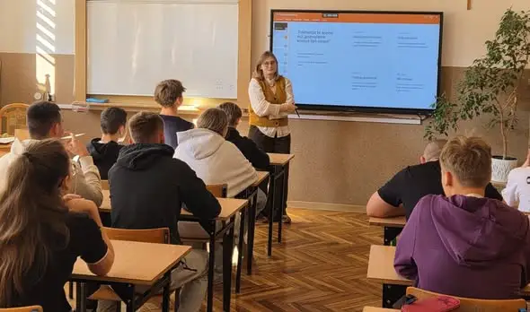 Chmielnik: uczniowie ZS3 uczyli się tolerancji podczas warsztatów z psycholog