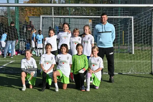Orliczki z Miedzianej Góry rozbiły rywali w Kielcach – ponad 20 goli!