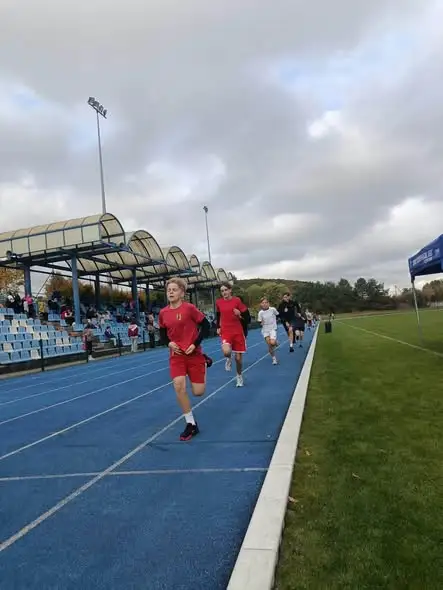 Czwórbój lekkoatletyczny w Nowinach: uczniowie rywalizowali w czterech konkurencjach