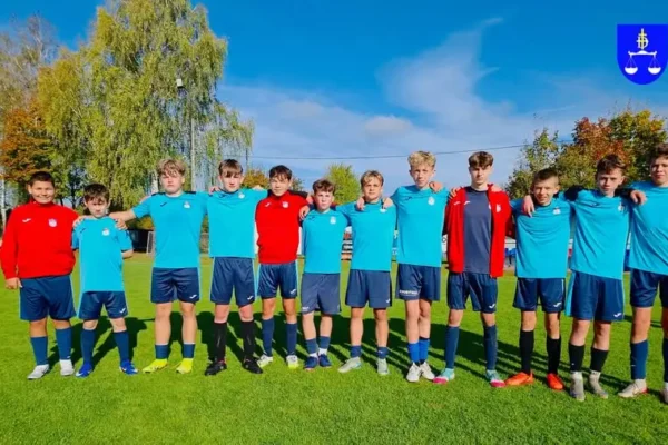 Trampkarze starsi Spartakusa Daleszyce rozgromili GKS Nowiny 4:1