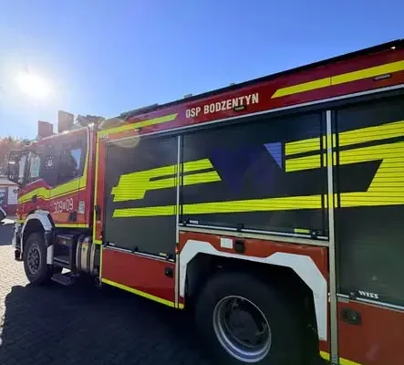 Pożar gałęzi w Świętej Katarzynie – akcja strażaków z OSP Bodzentyn i OSP Wilków